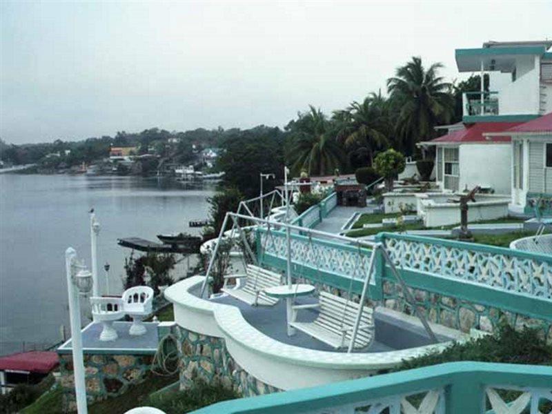 Hotel Laguna Bacalar Exteriör bild