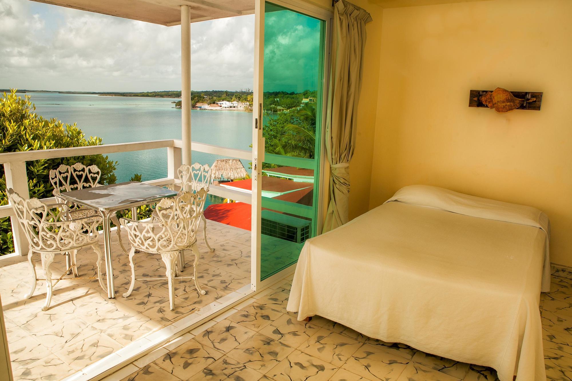 Hotel Laguna Bacalar Exteriör bild
